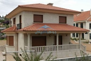 مقاول تركيب قرميد في الرياض يوفر لكم تركيب كل أنواع القرميد بأسعار مناسبة بأشكال مختلفة تتميز بجمالها وتضيف رونقاً مميزاً للمباني والفلل