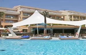 أفضل مظلات مسابح بالرياض