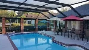 تصميمات مظلات المسابح